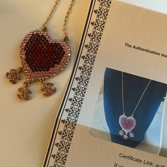 Chanel Pink Heart Pendant Necklace - Picture 8 of 9